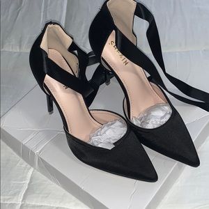 SHEIN Black Pumps